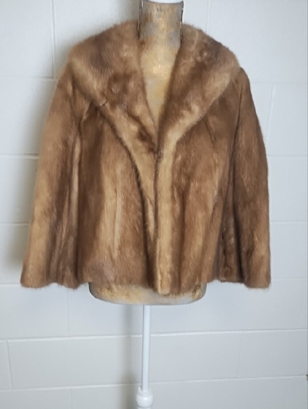 Luxury Classic Genuine Mink Fur Cropped Swing Jacket in Autumn Haze Pockets - Picture 16 of 16